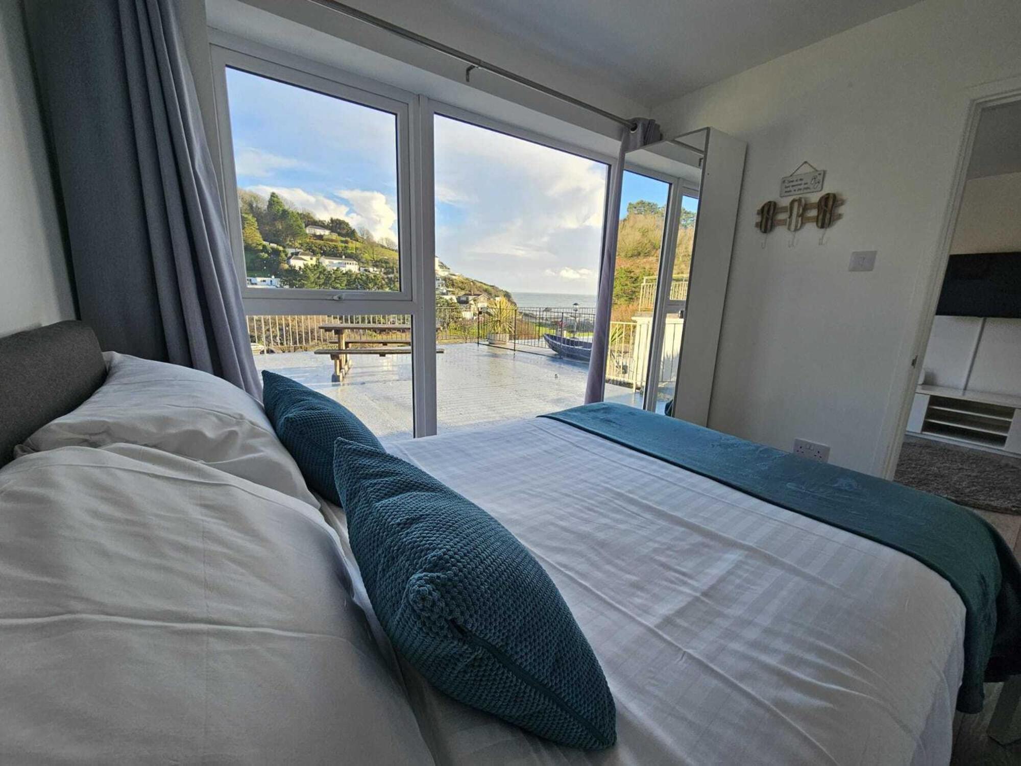 Pet Friendly Sea View Villa Millendreath ルー エクステリア 写真